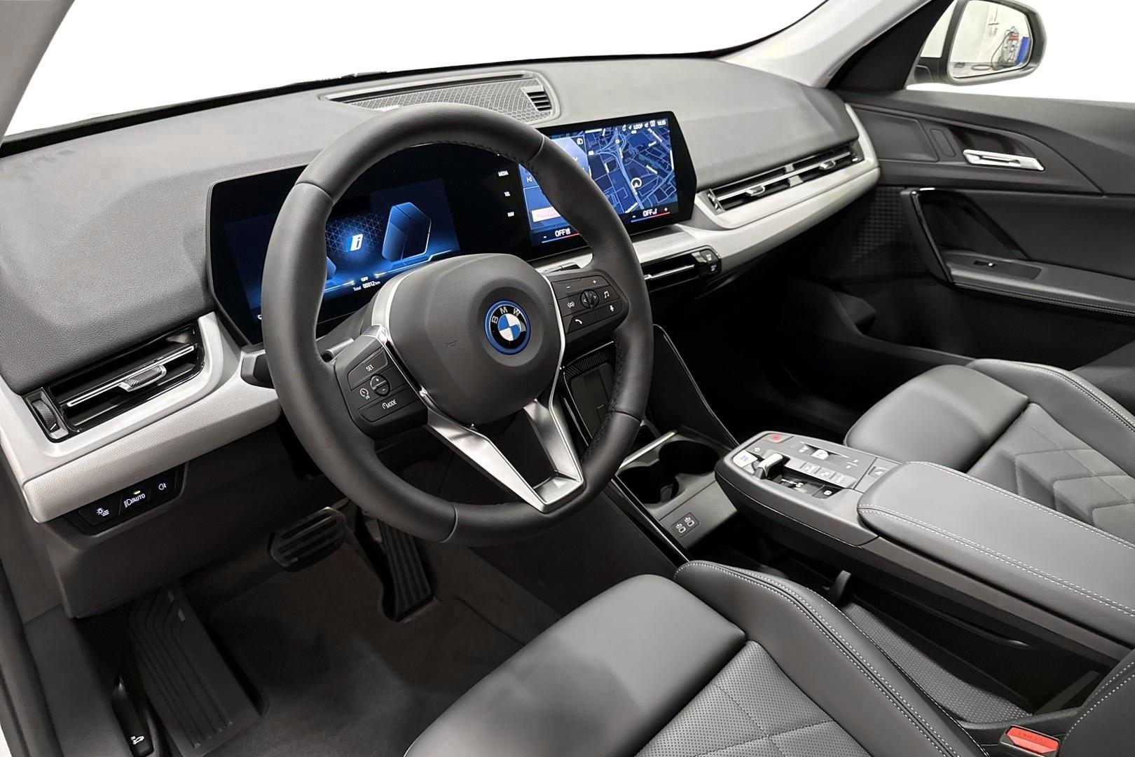 BMW iX1 7