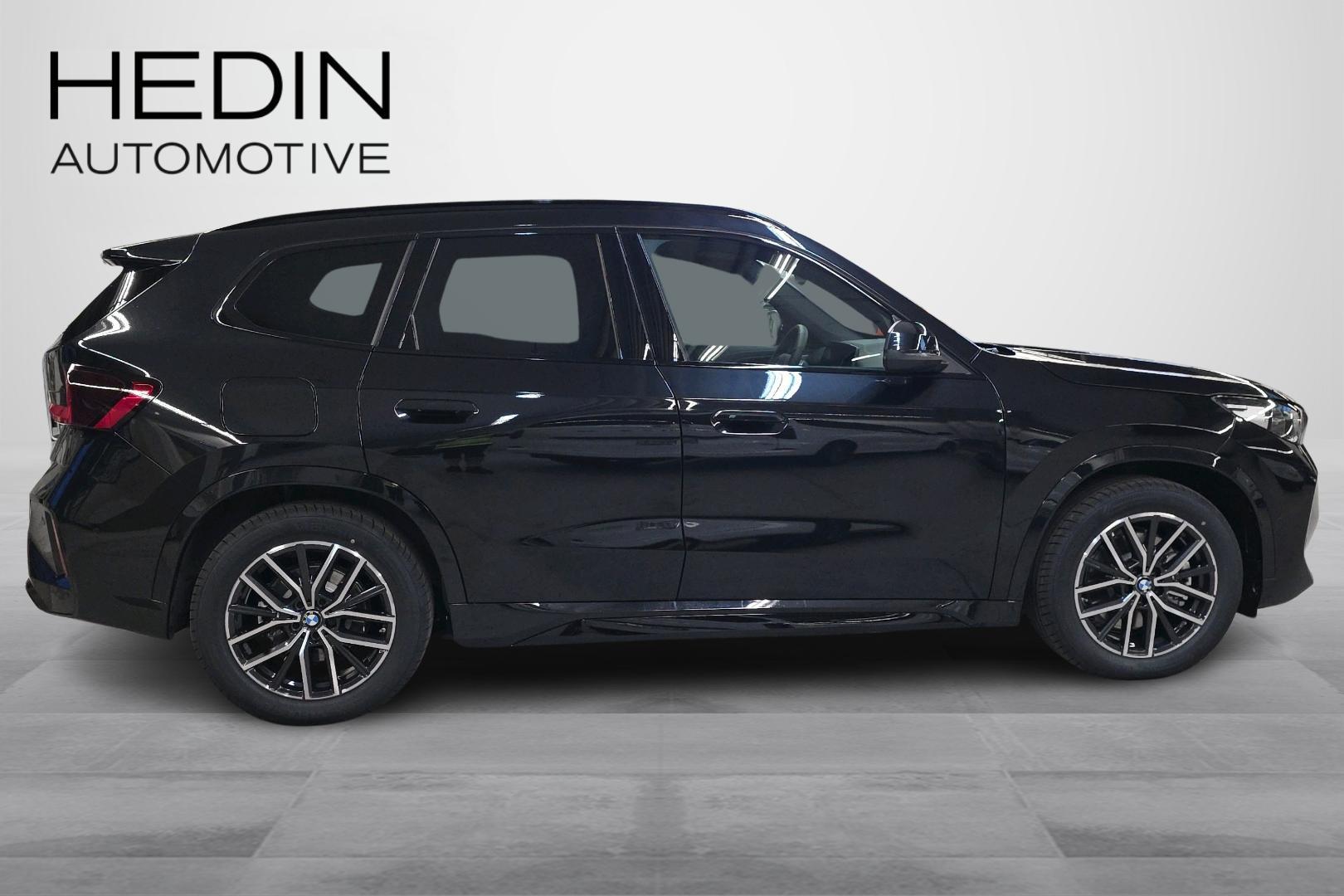 BMW iX1 6