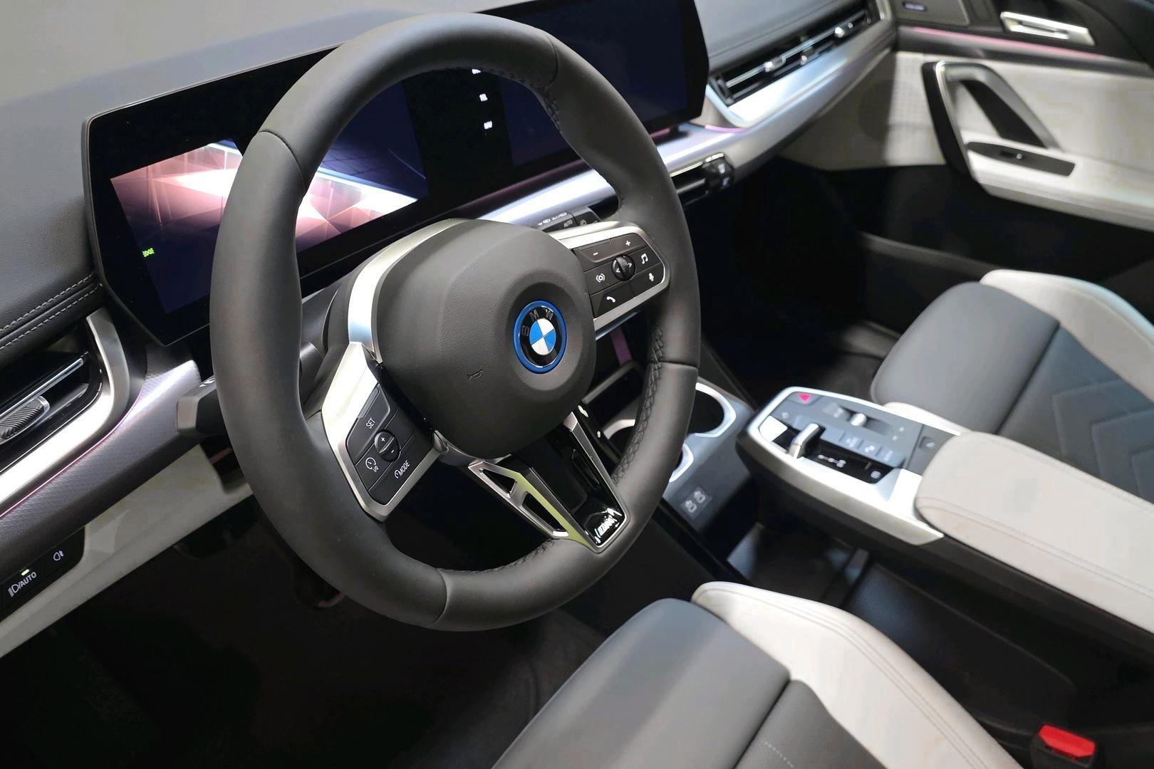 BMW iX1 2026