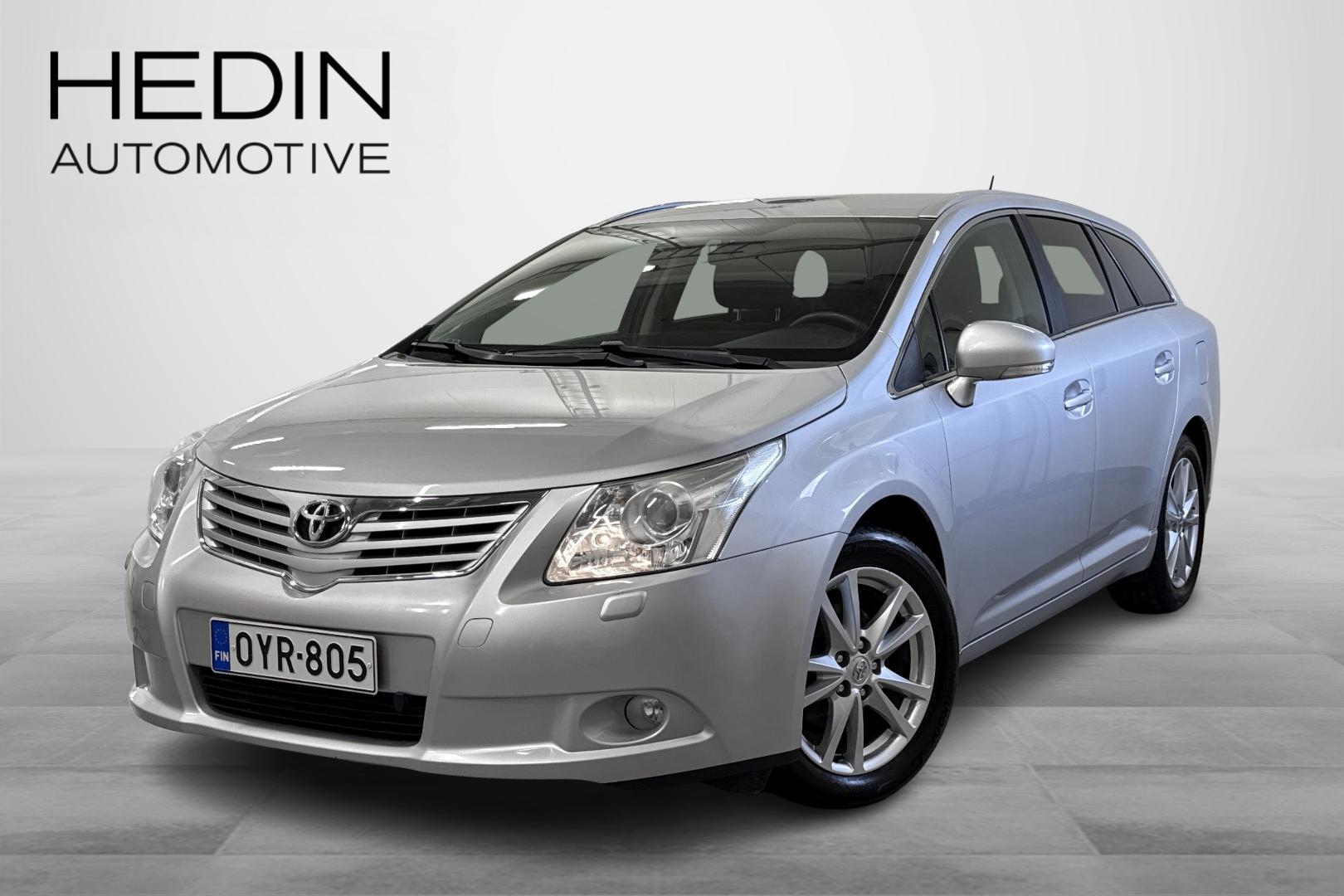 Toyota Avensis 2011