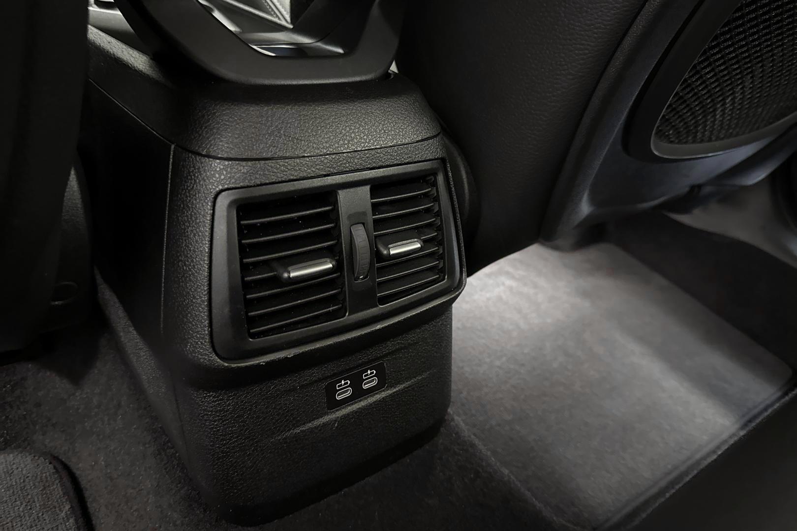BMW 225 2019