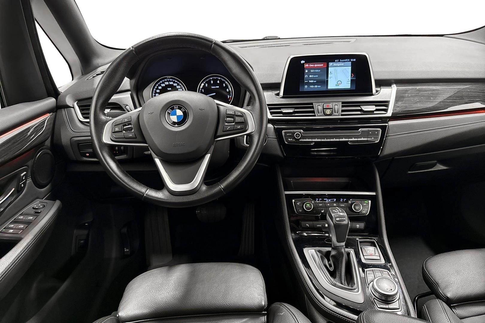 BMW 225 2019