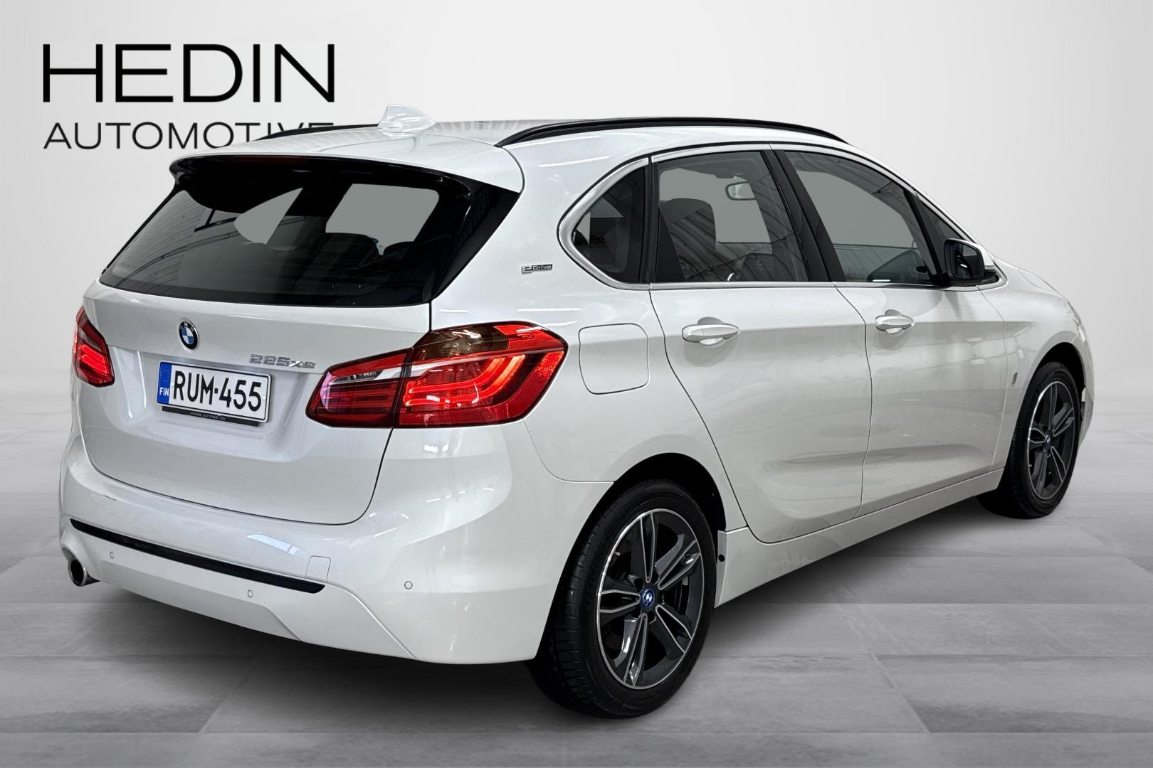 BMW 225 2019