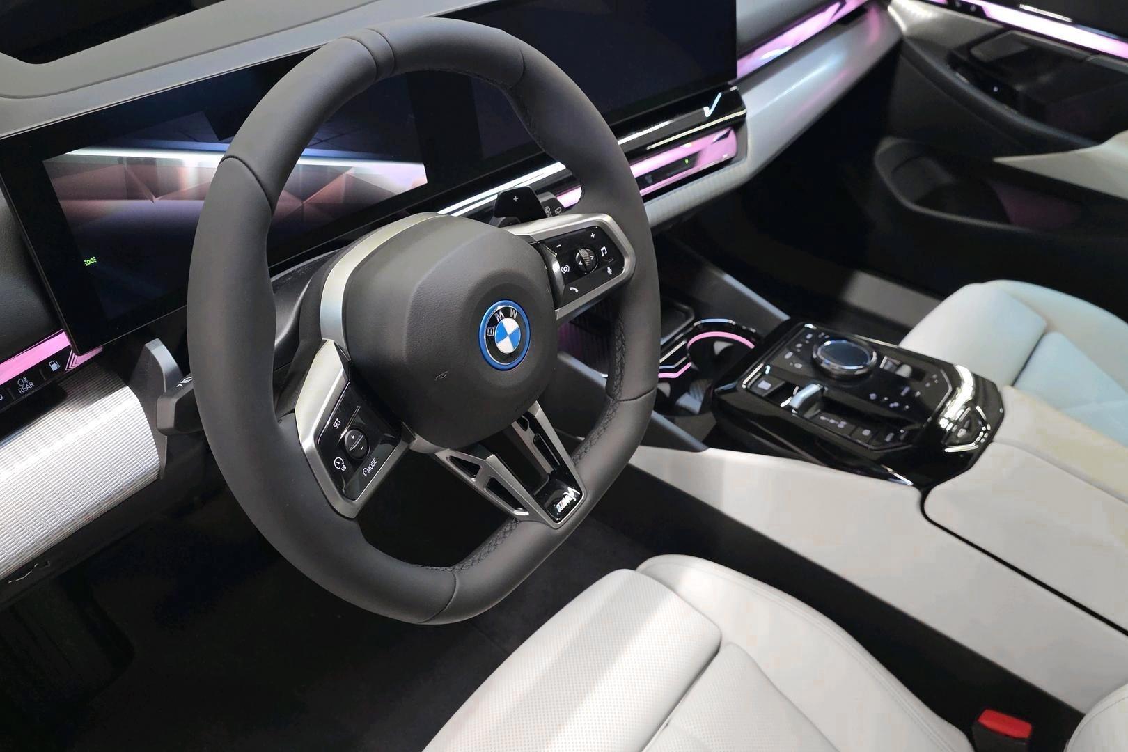 BMW 530 7