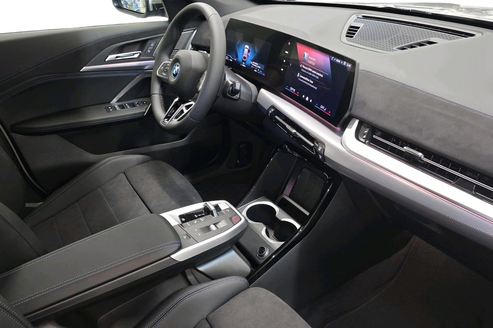 BMW X1 12