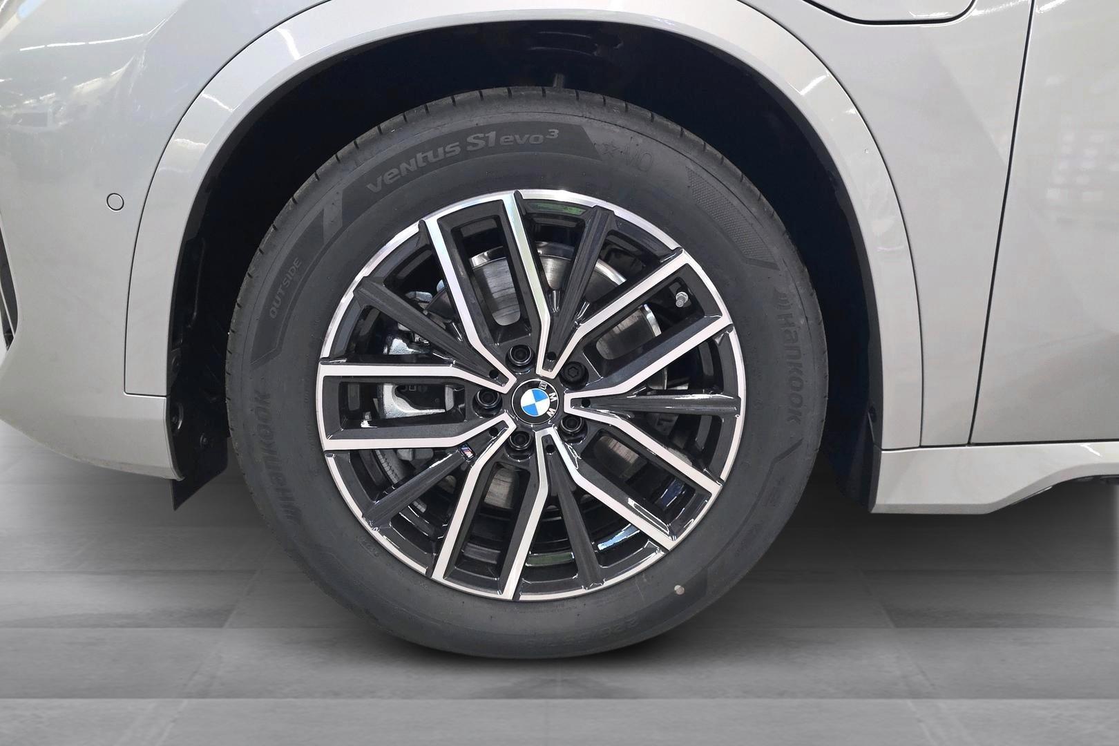 BMW X1 21
