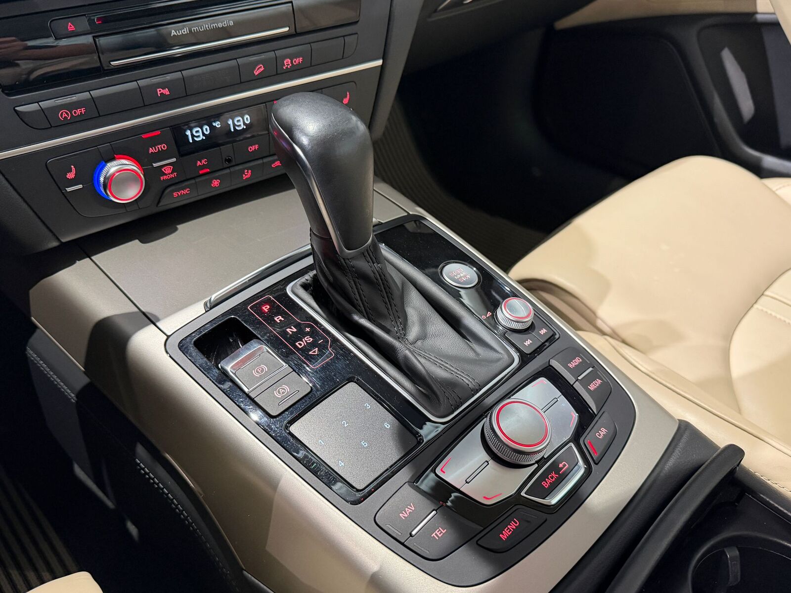 AUDI A6 allroad quattro 2018