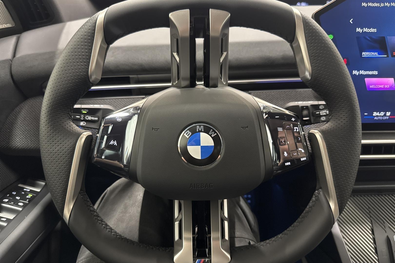 BMW iX3 2026