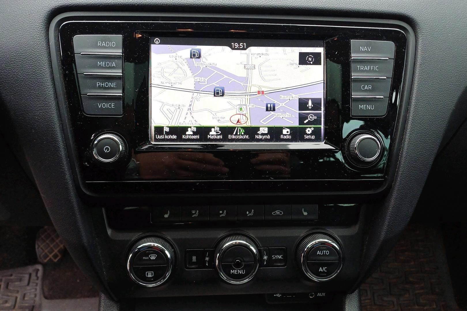 SKODA OCTAVIA 2016