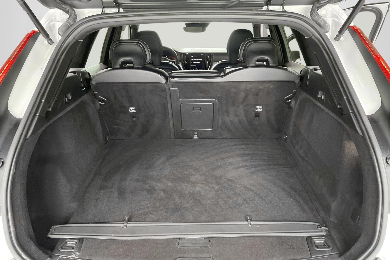 VOLVO XC60 2018