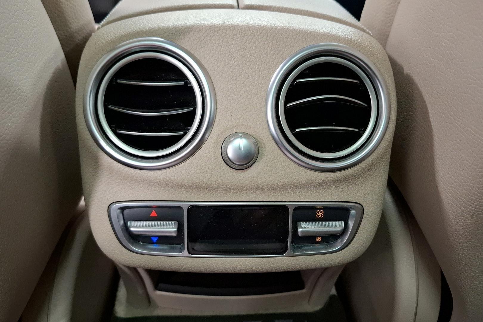 Mercedes-Benz C 2016