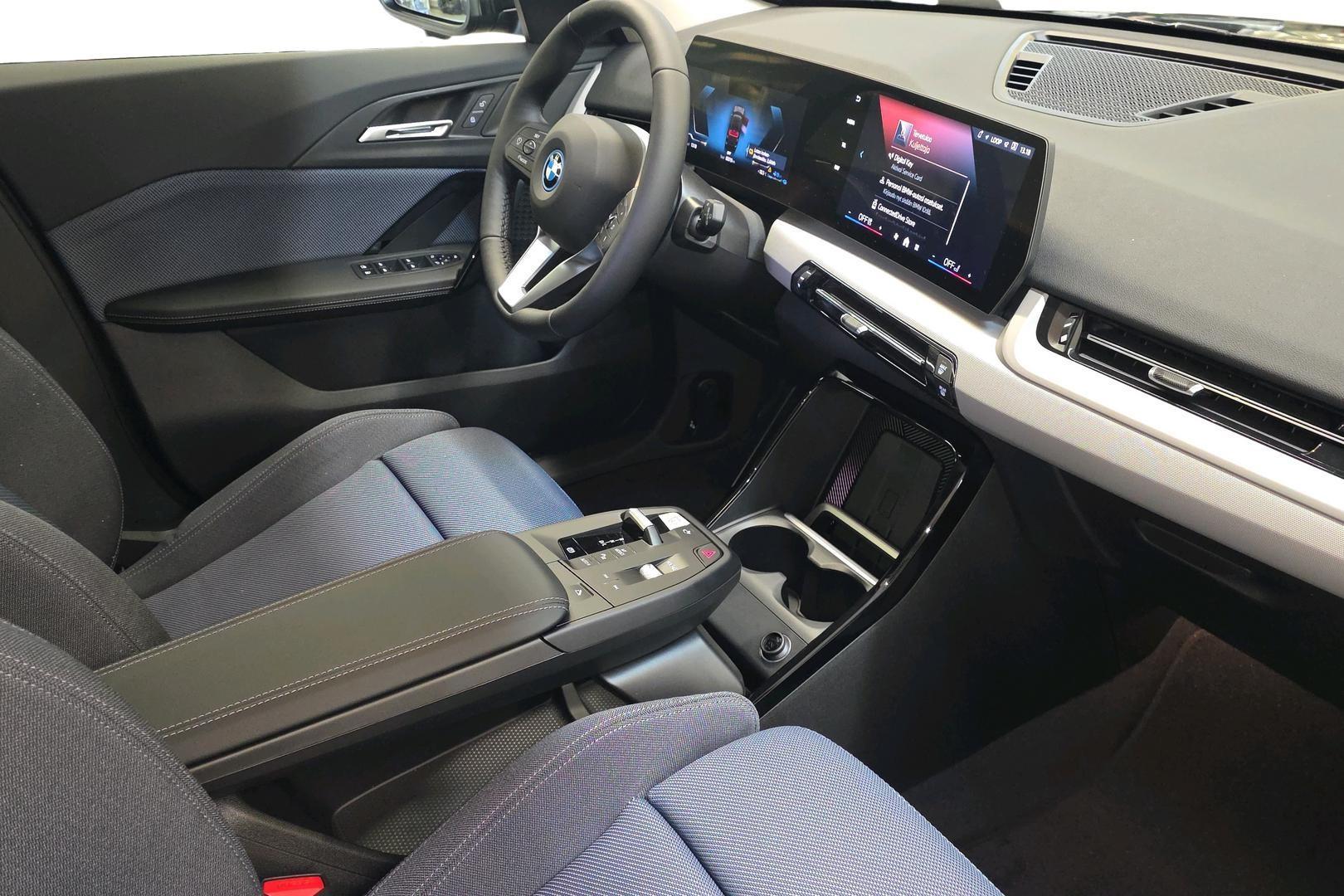 BMW X1 12
