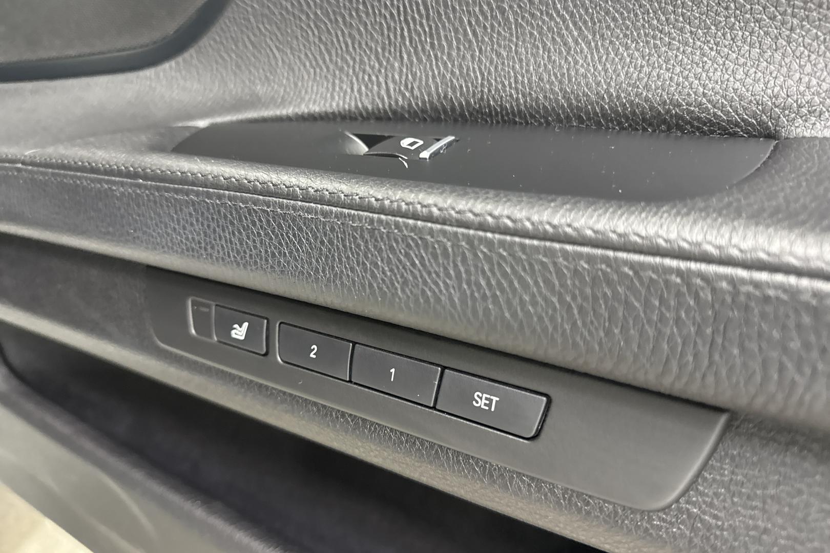 BMW 740 2015