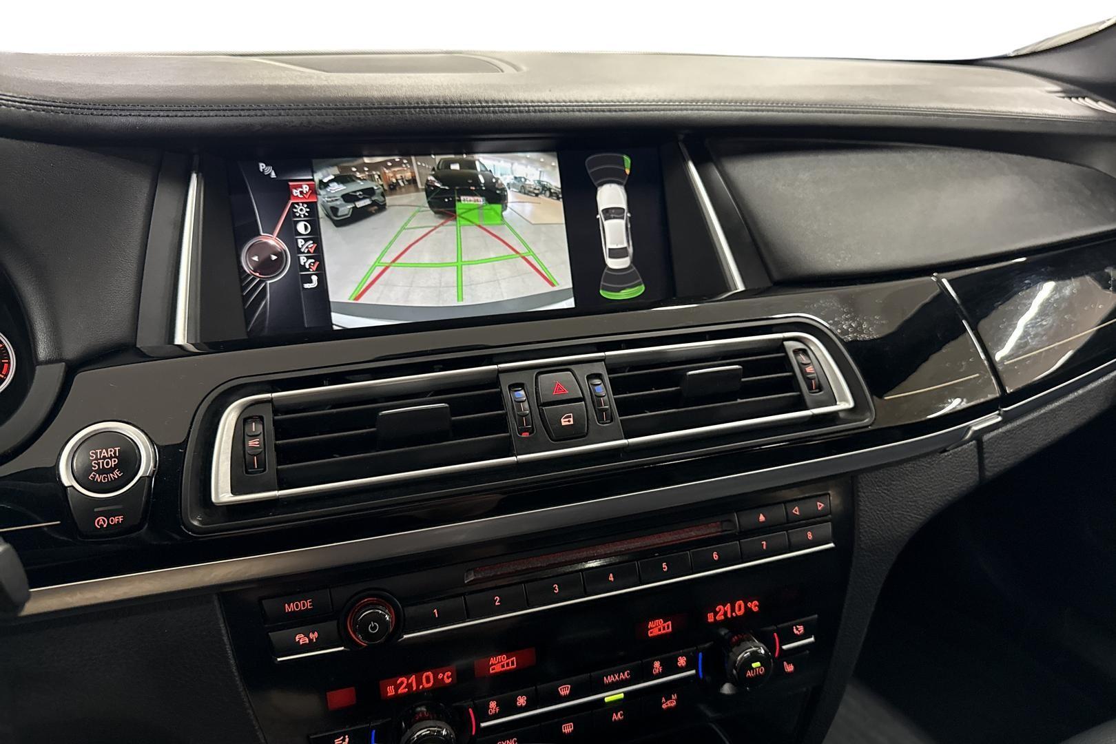 BMW 740 2015