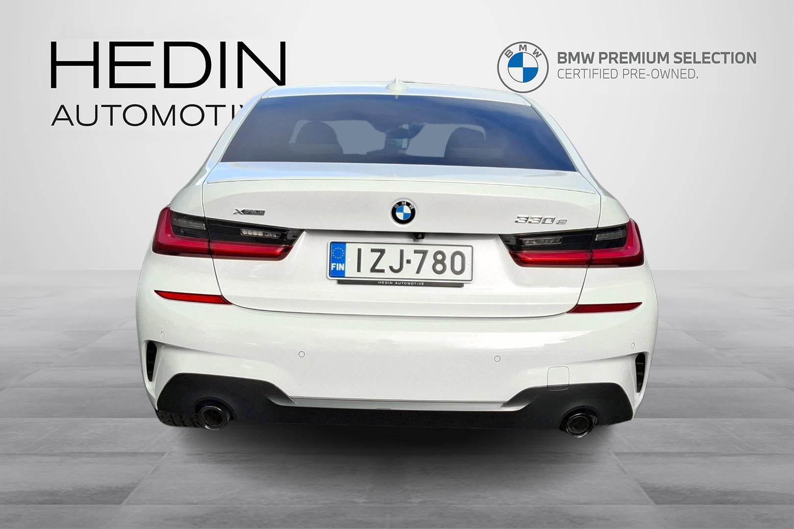 BMW 330 2021