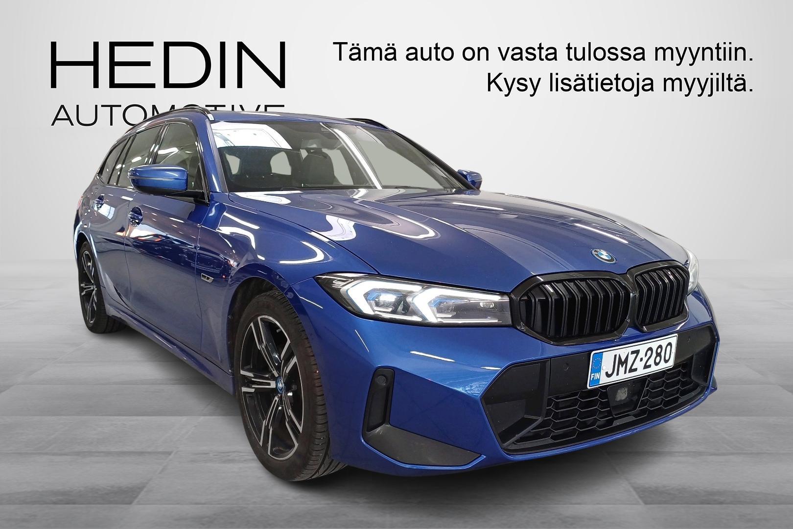 BMW 330 2023