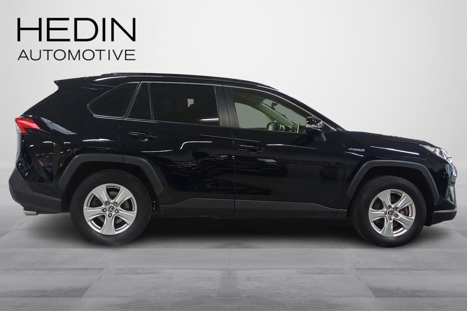 TOYOTA RAV4 2021