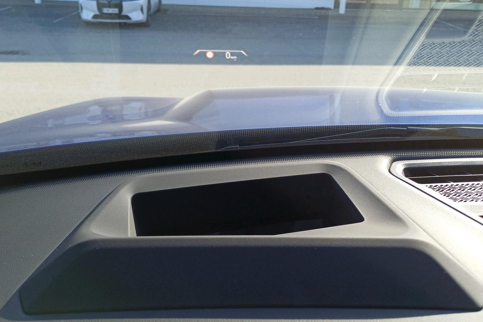 BMW iX1 2025
