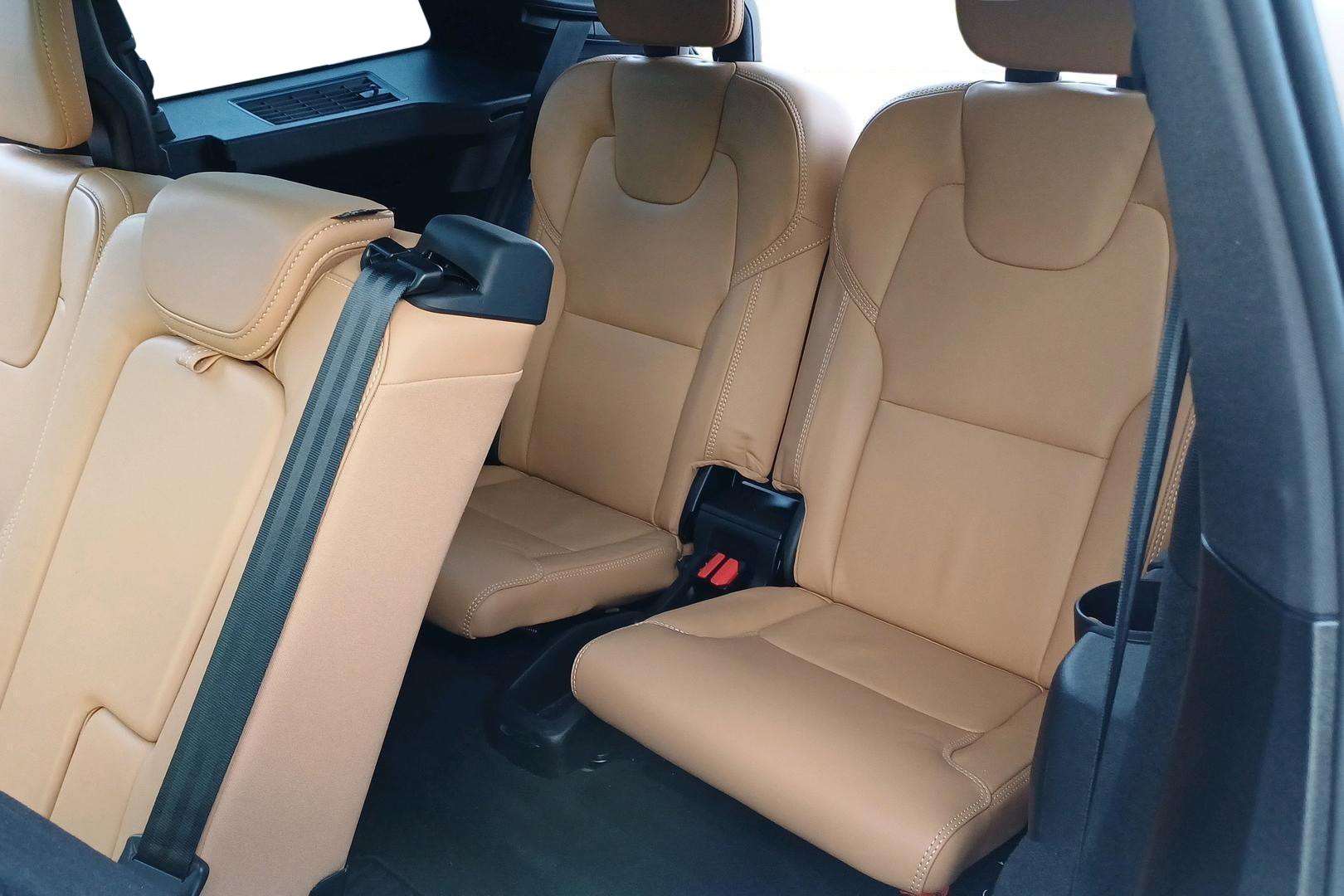 VOLVO XC90 2025