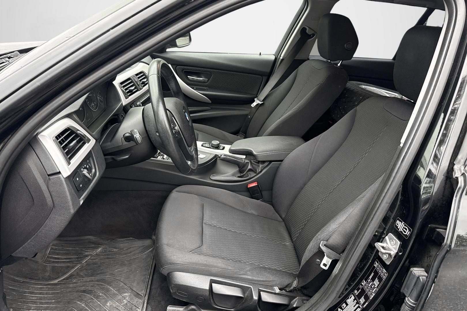 BMW 320 2014