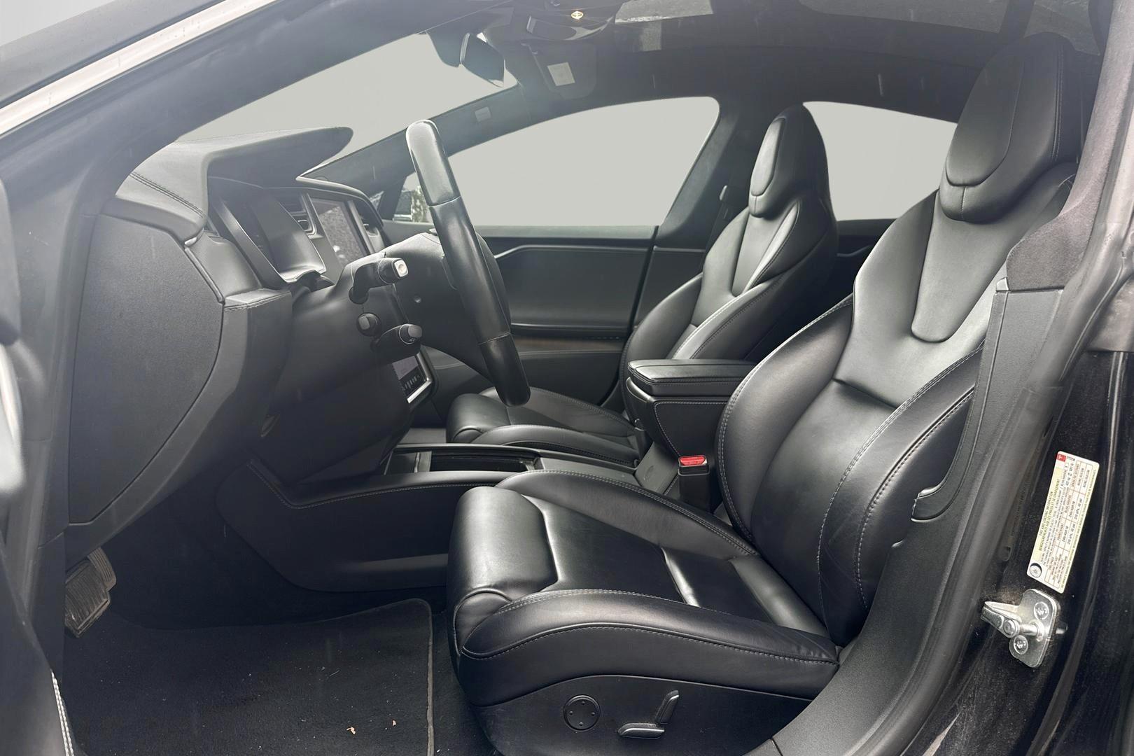 Tesla Model S 2018