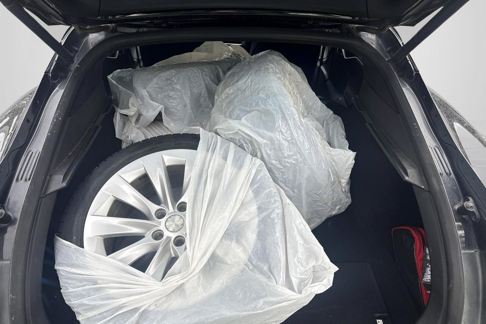 Tesla Model S 2018
