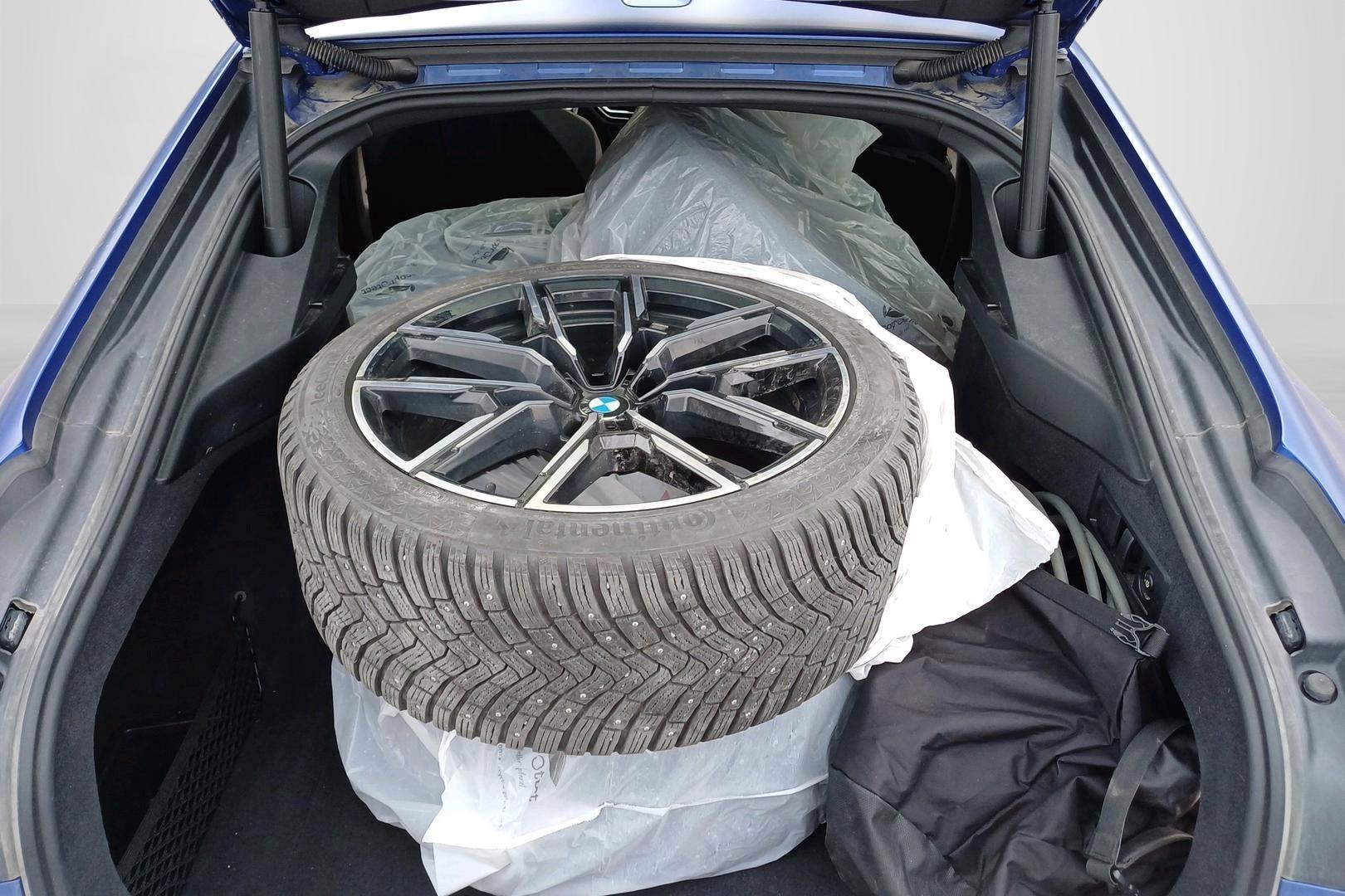BMW i4 2023