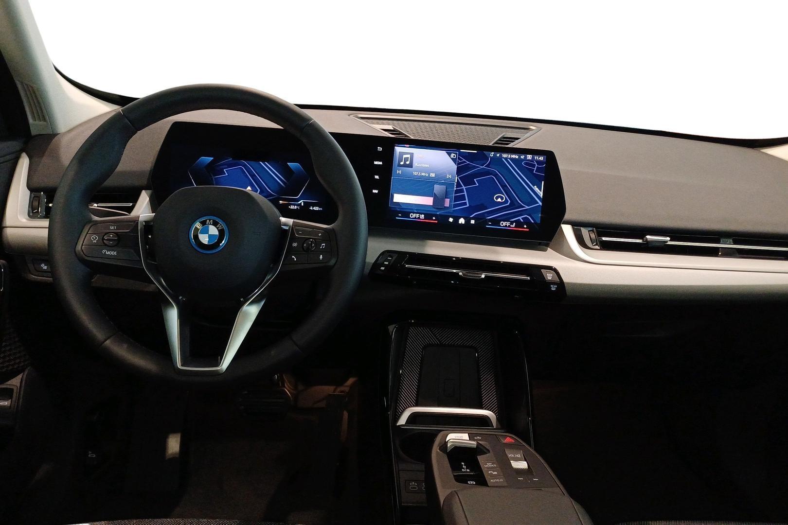 BMW iX1 2026