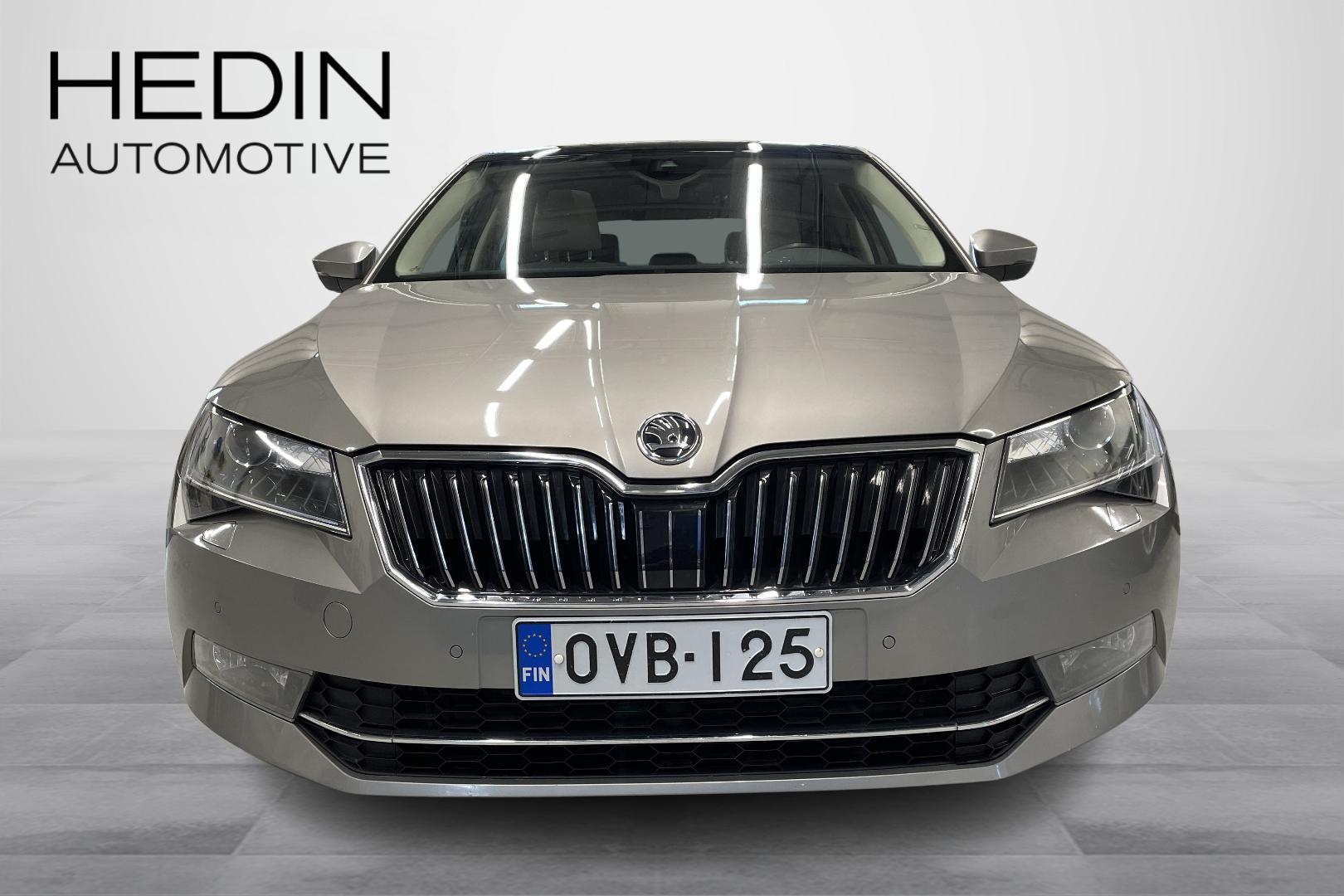 SKODA SUPERB 2016