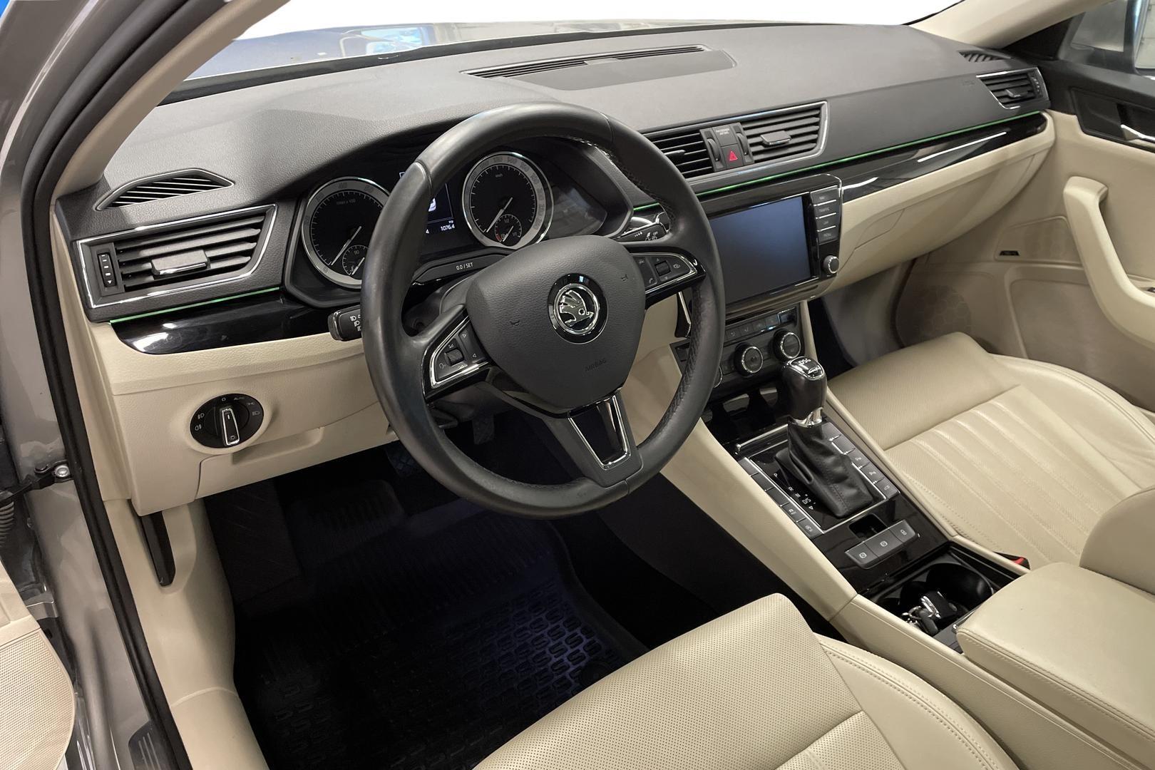 SKODA SUPERB 2016
