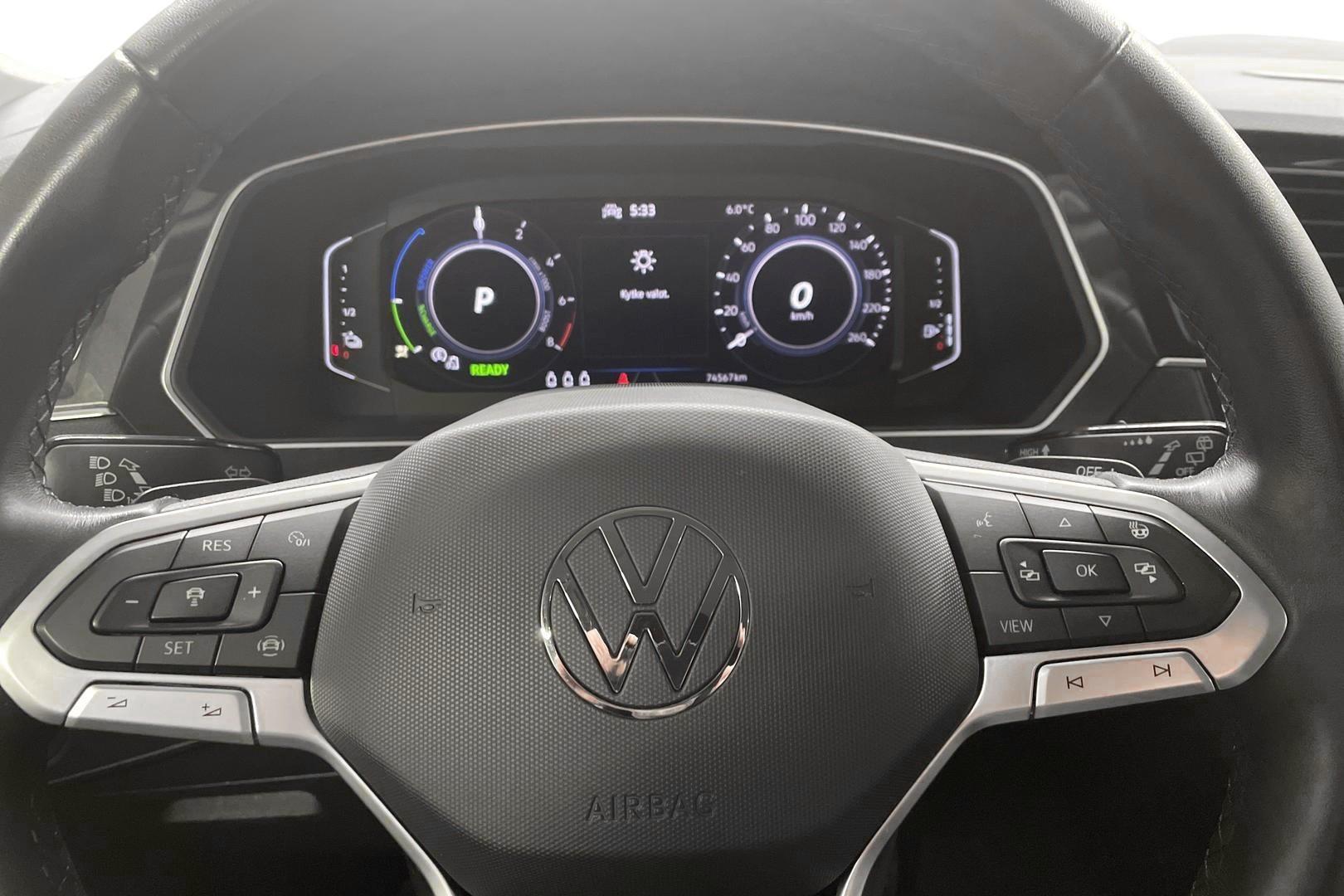 VOLKSWAGEN Tiguan 2023