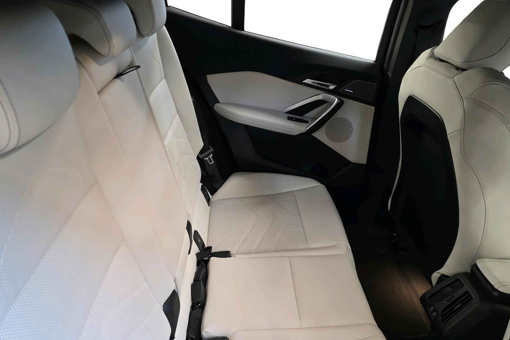 BMW iX2 2026
