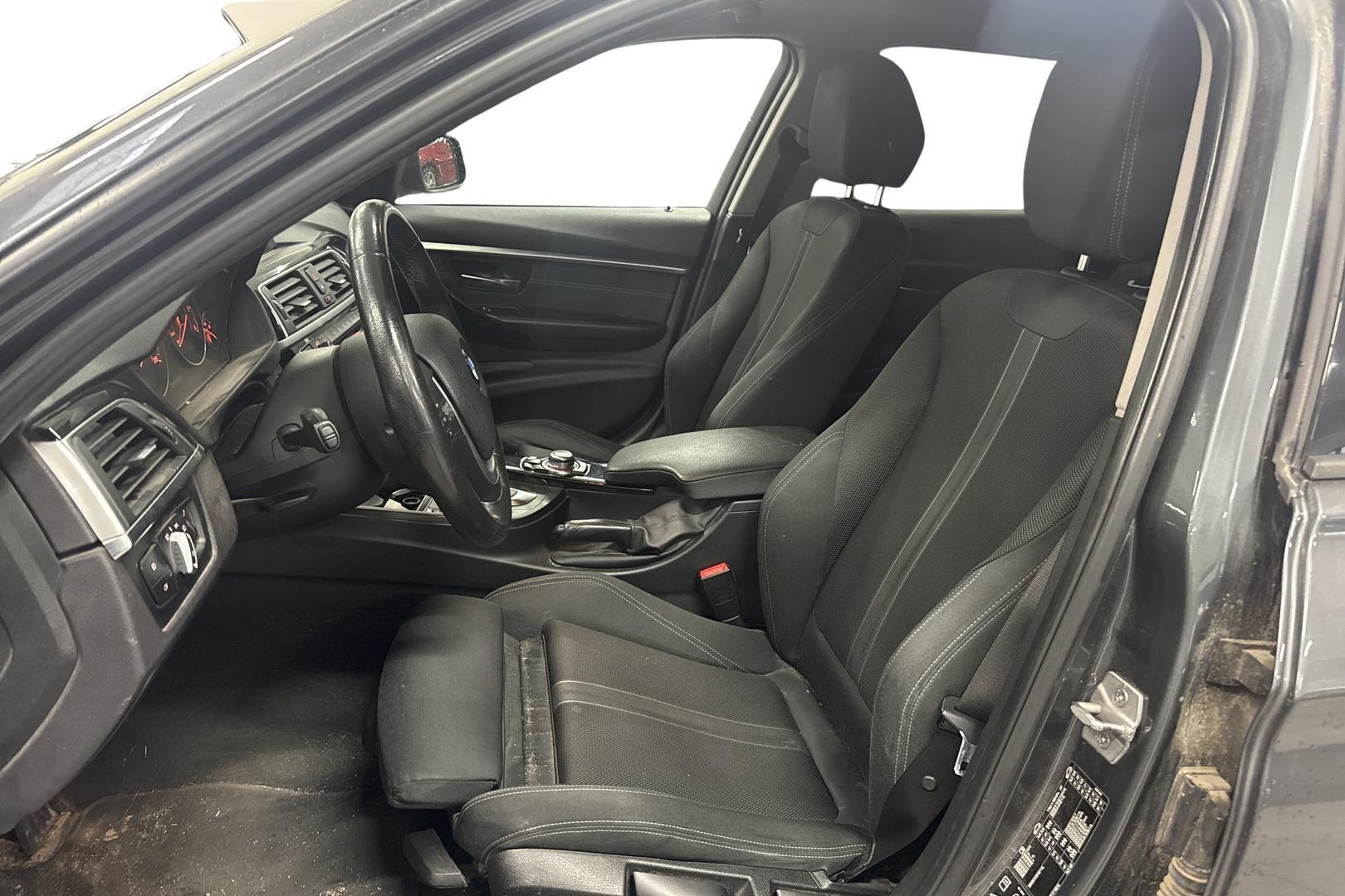 BMW 320 2016
