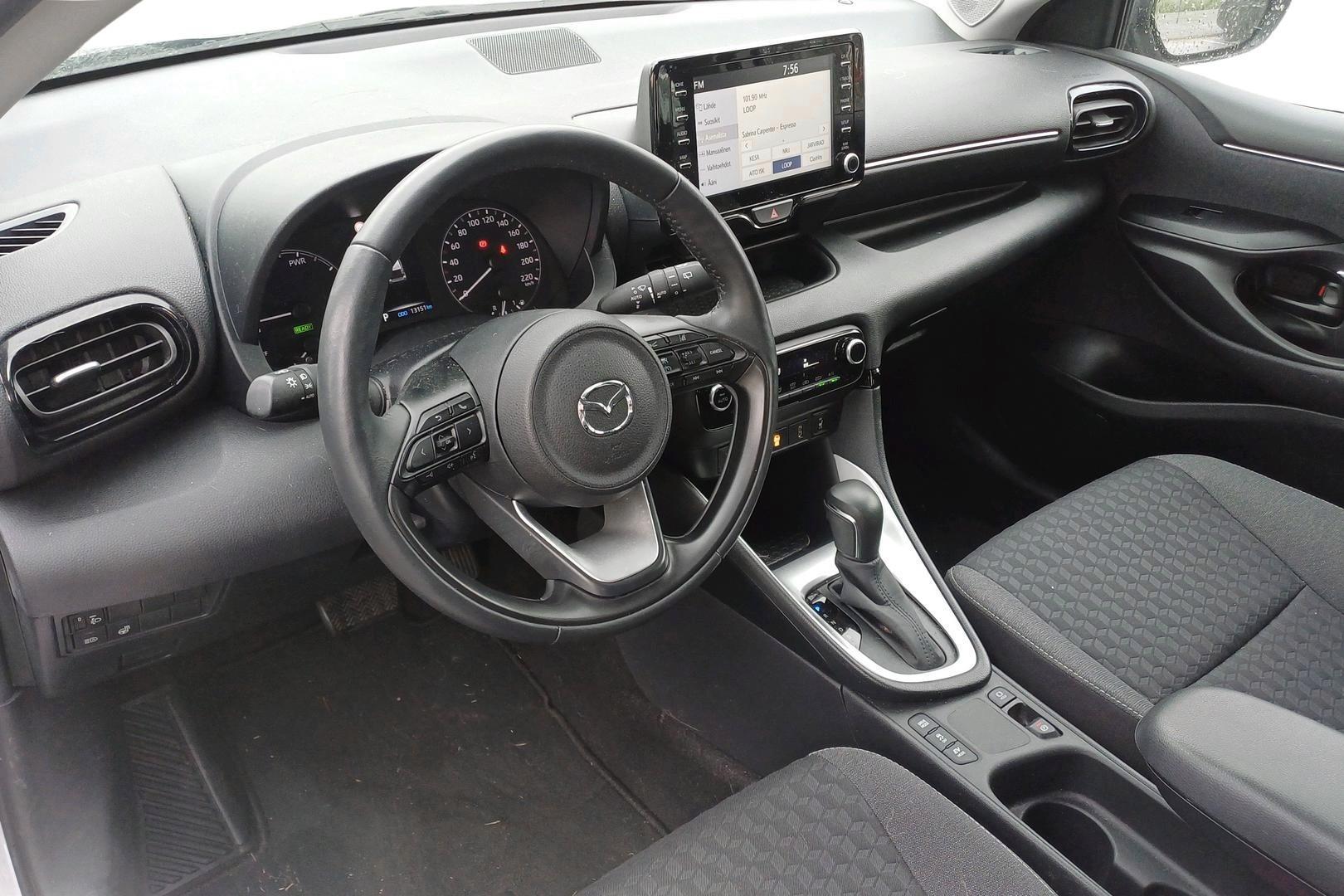 MAZDA Mazda2 2024