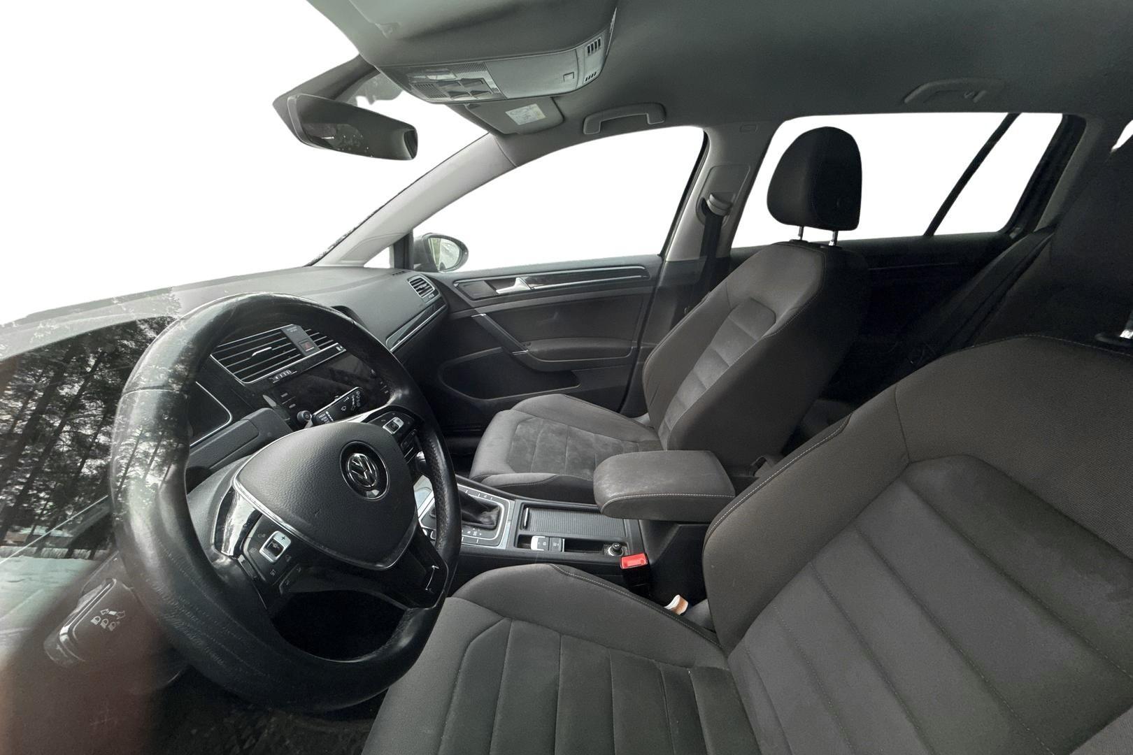 VOLKSWAGEN GOLF 2018