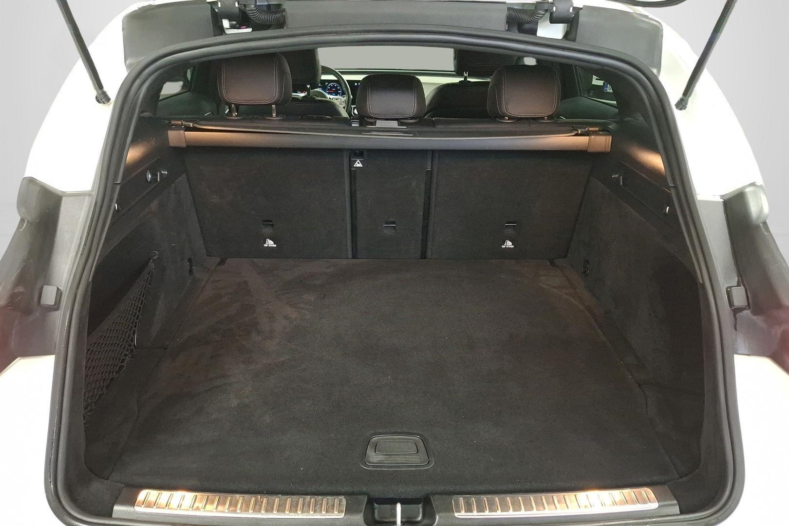Mercedes-Benz EQC 11