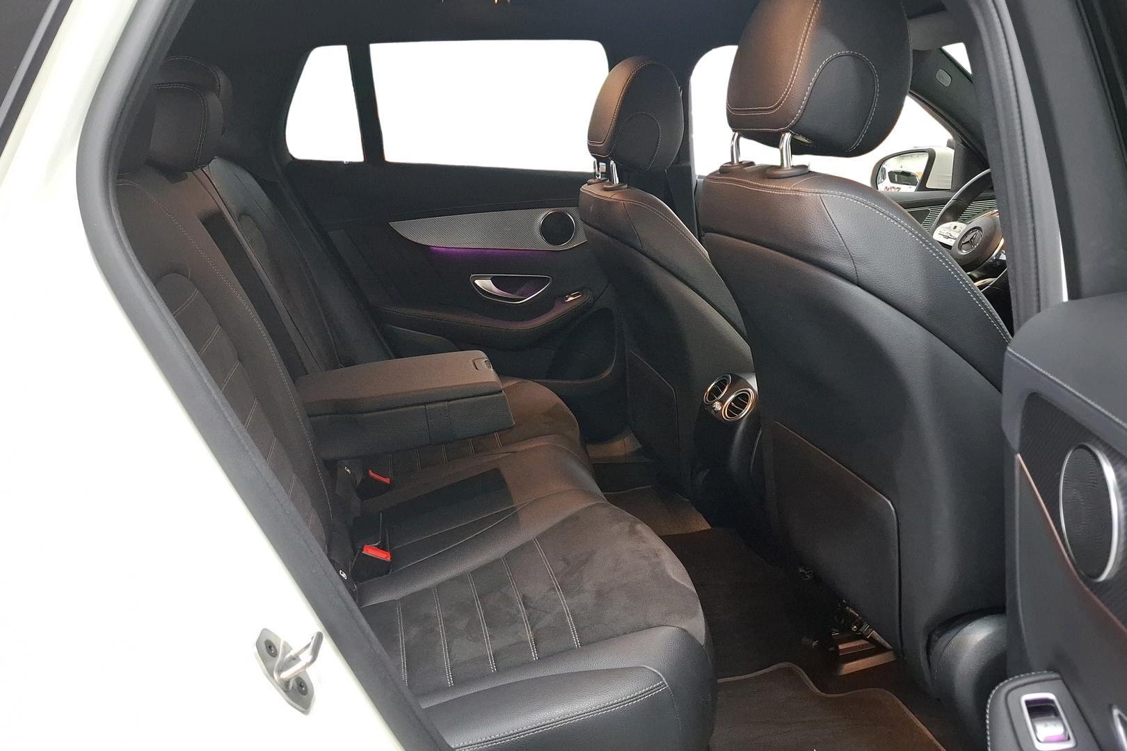 Mercedes-Benz EQC 12