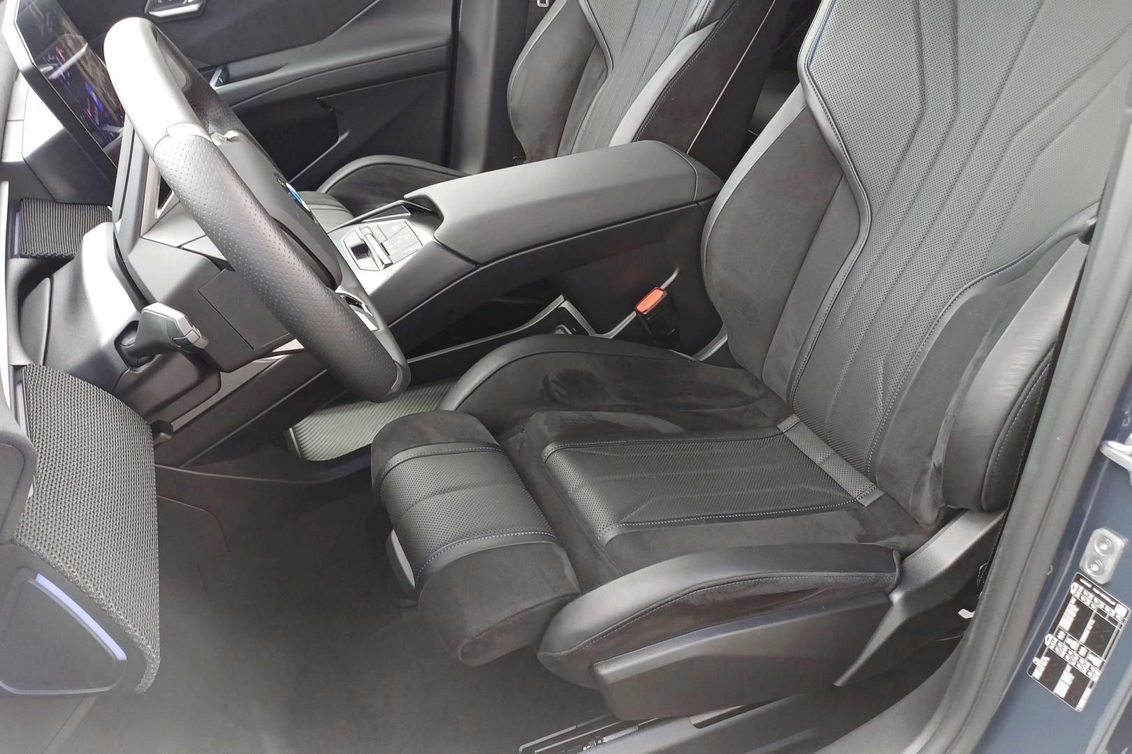 BMW iX3 2026