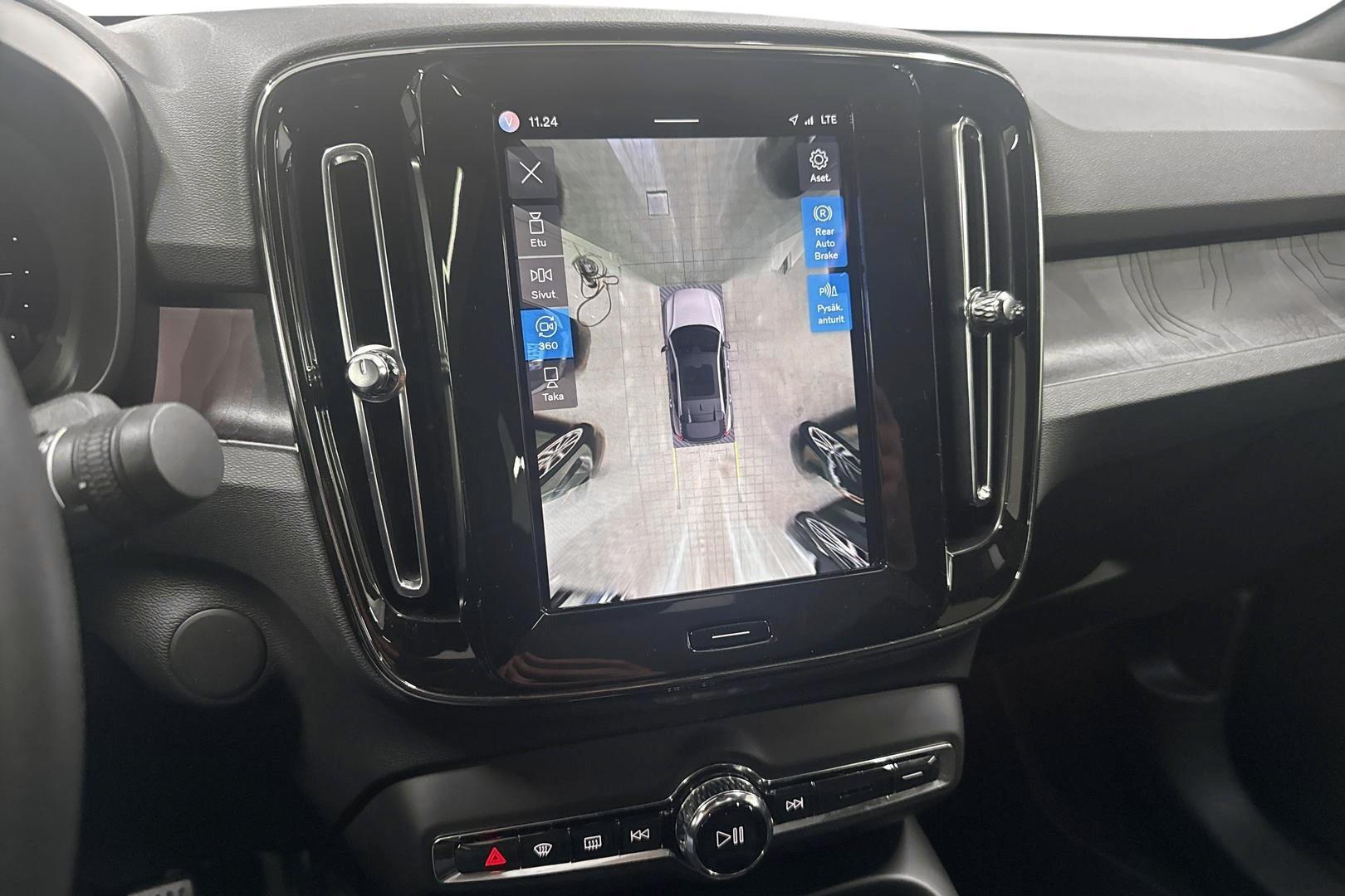 Volvo C40 2022