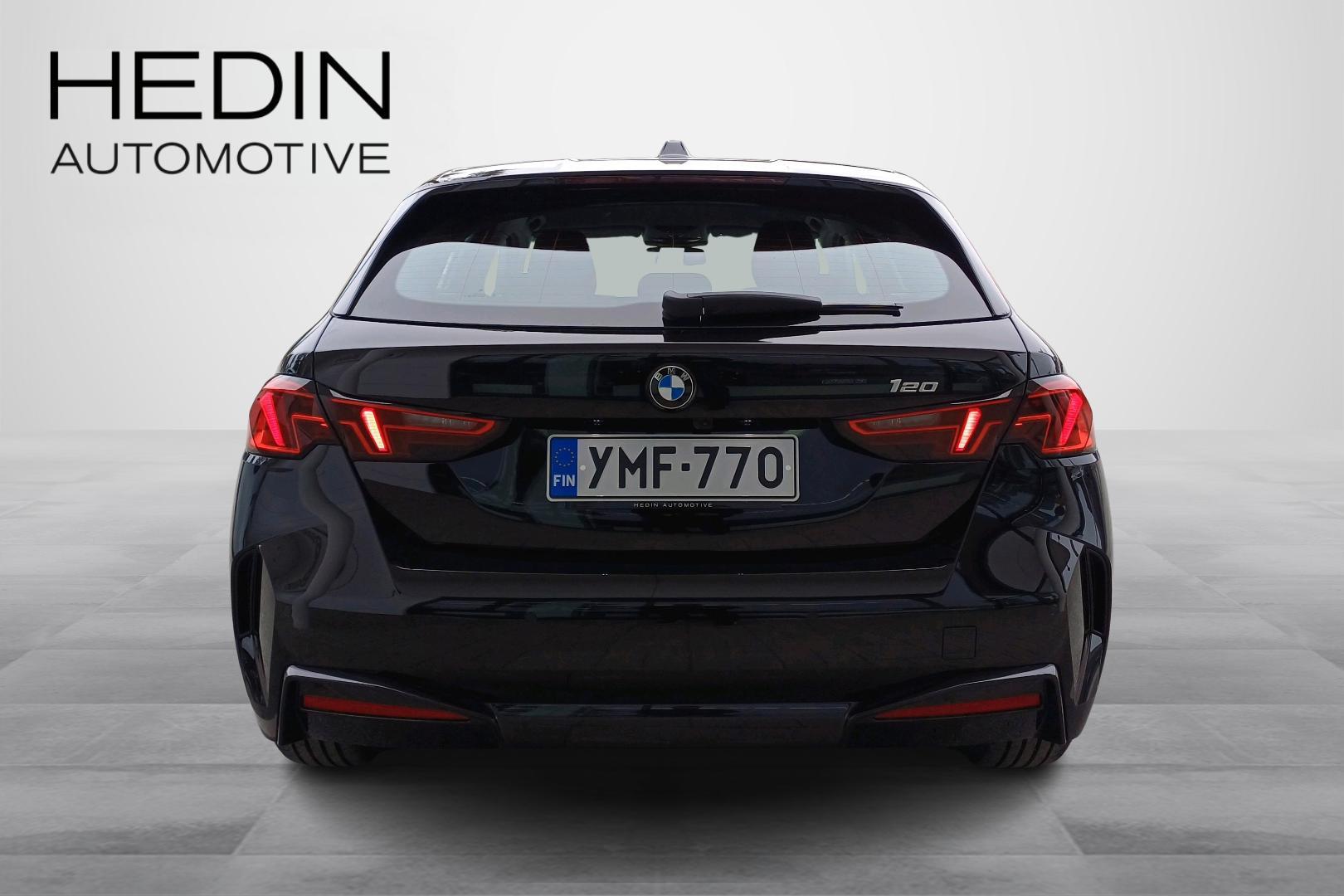 BMW 120 2026