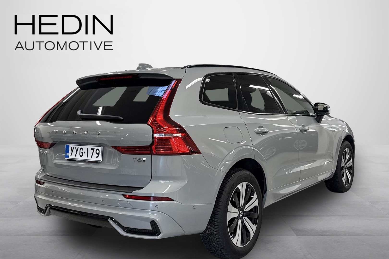 VOLVO XC60 2025