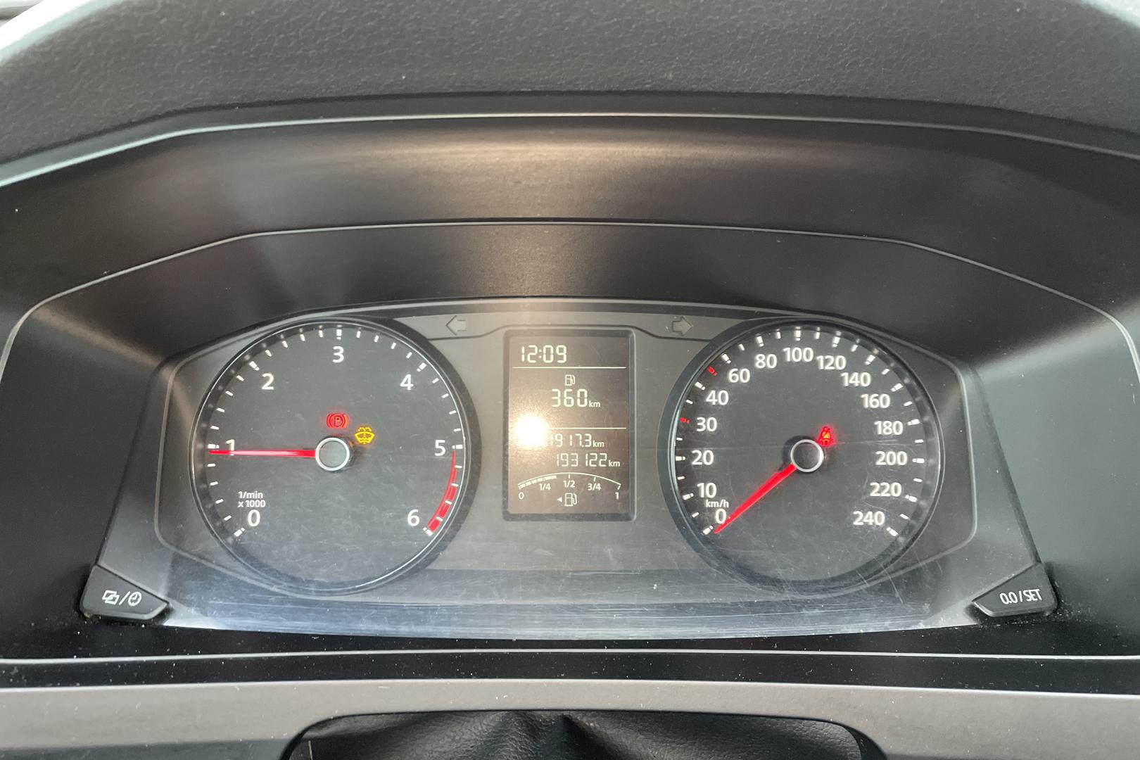 VOLKSWAGEN TRANSPORTER 2017