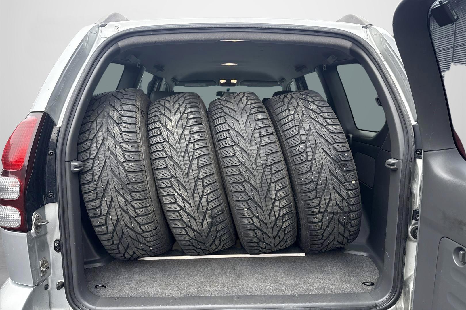 TOYOTA LAND CRUISER 2005