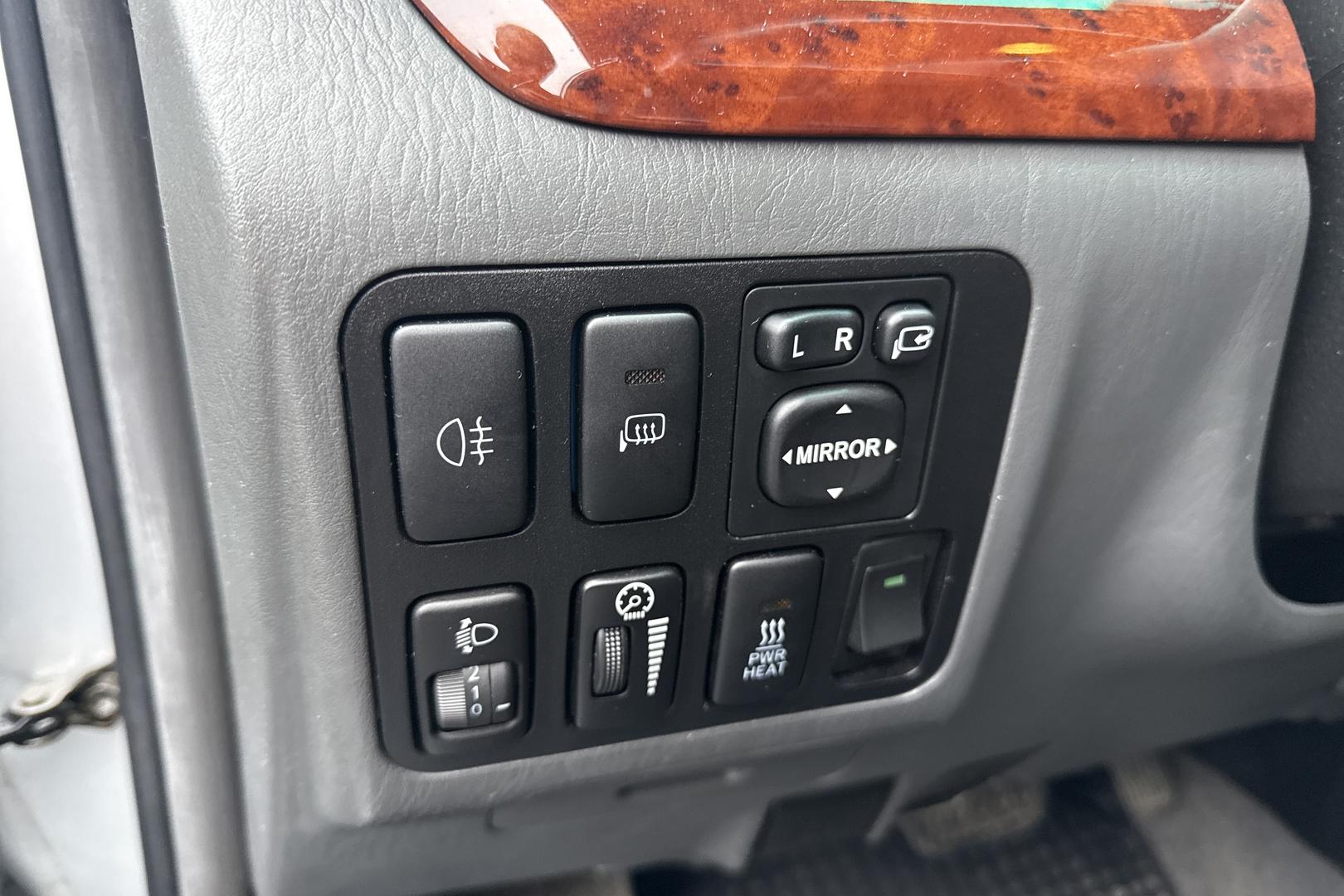 TOYOTA LAND CRUISER 2005