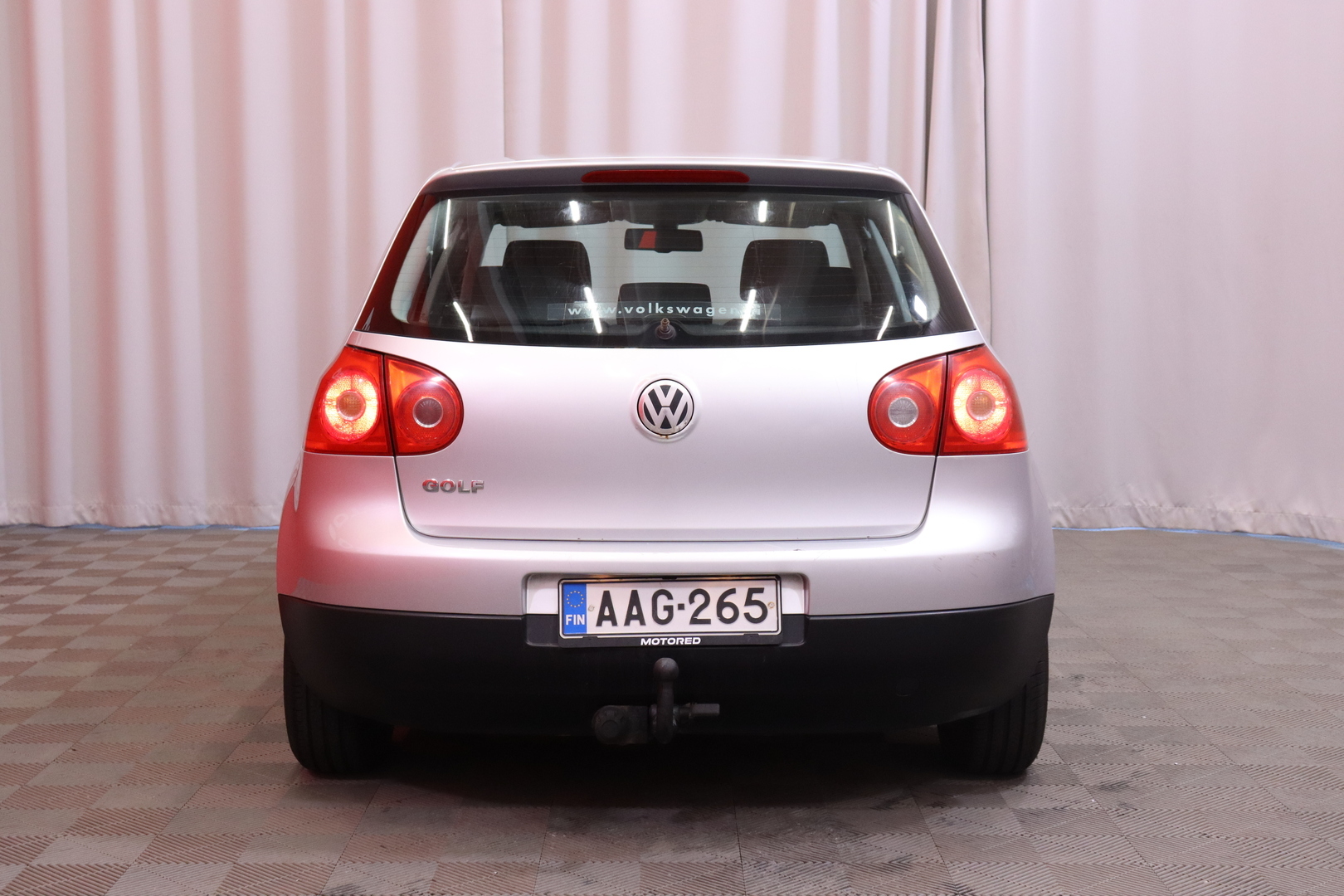 VOLKSWAGEN Golf 2005