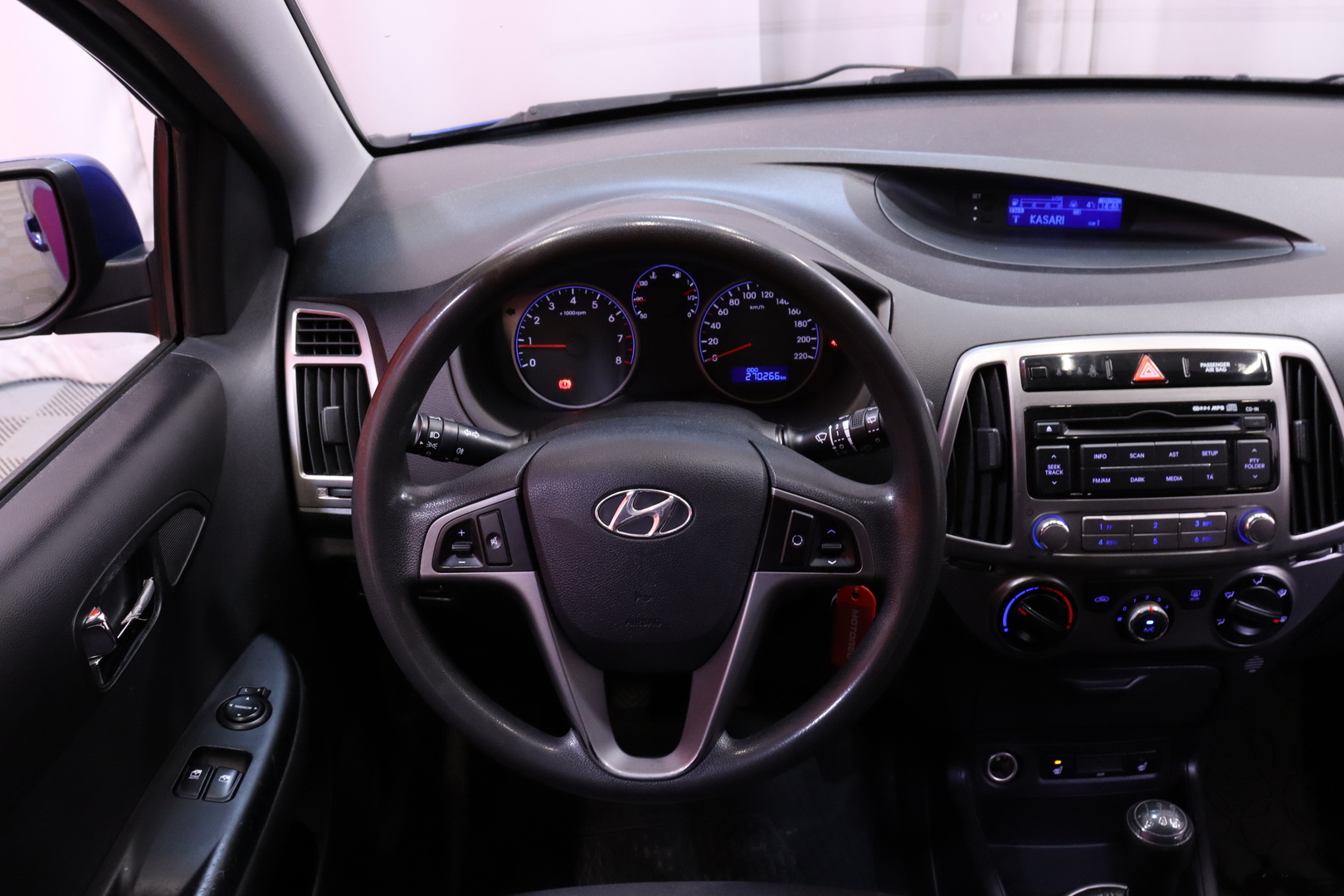 HYUNDAI i20 2013