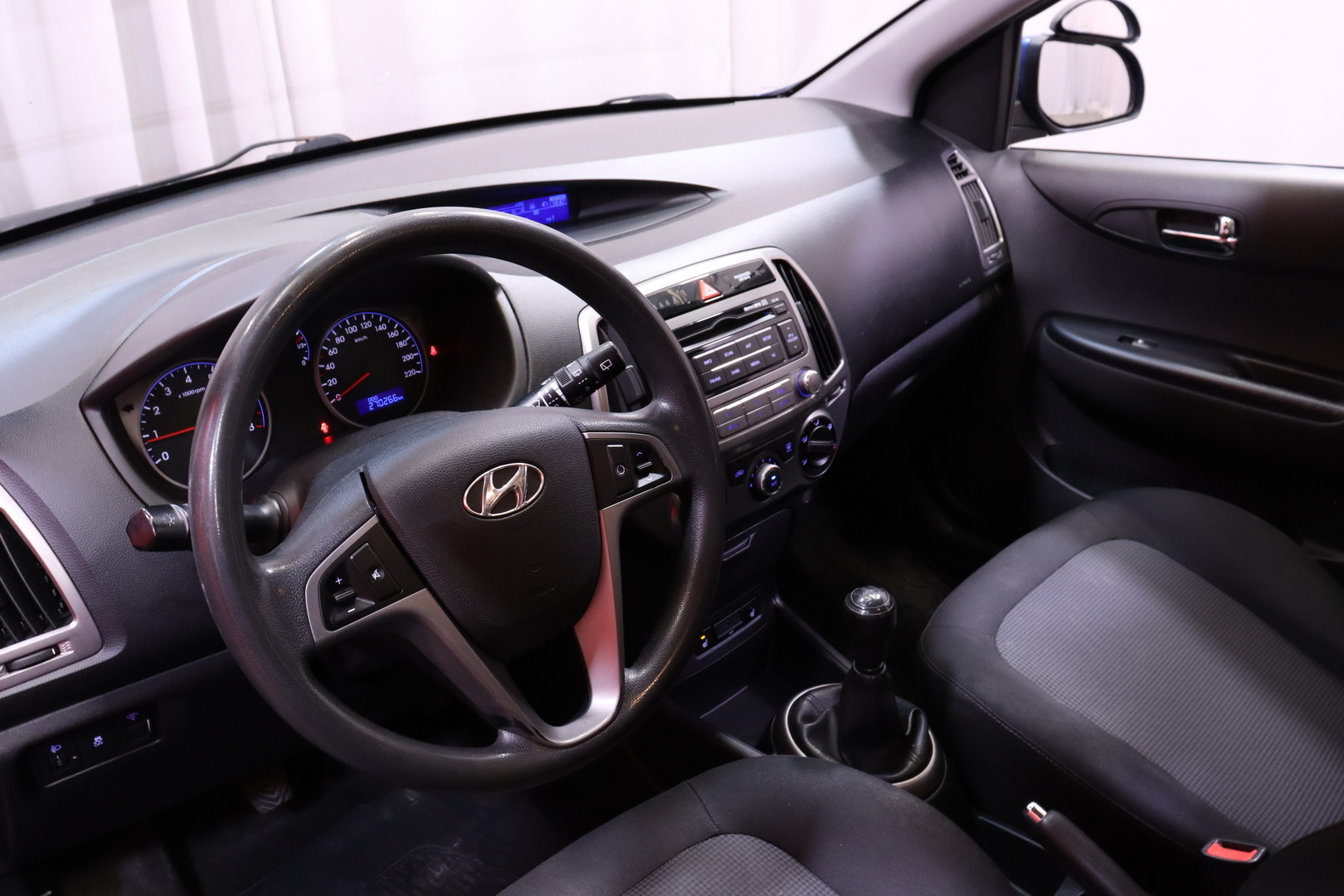 HYUNDAI i20 2013