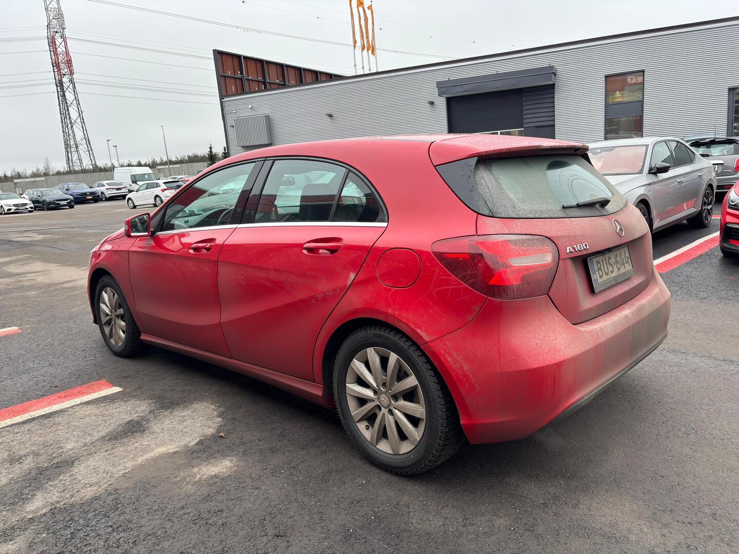 MERCEDES-BENZ A 2017