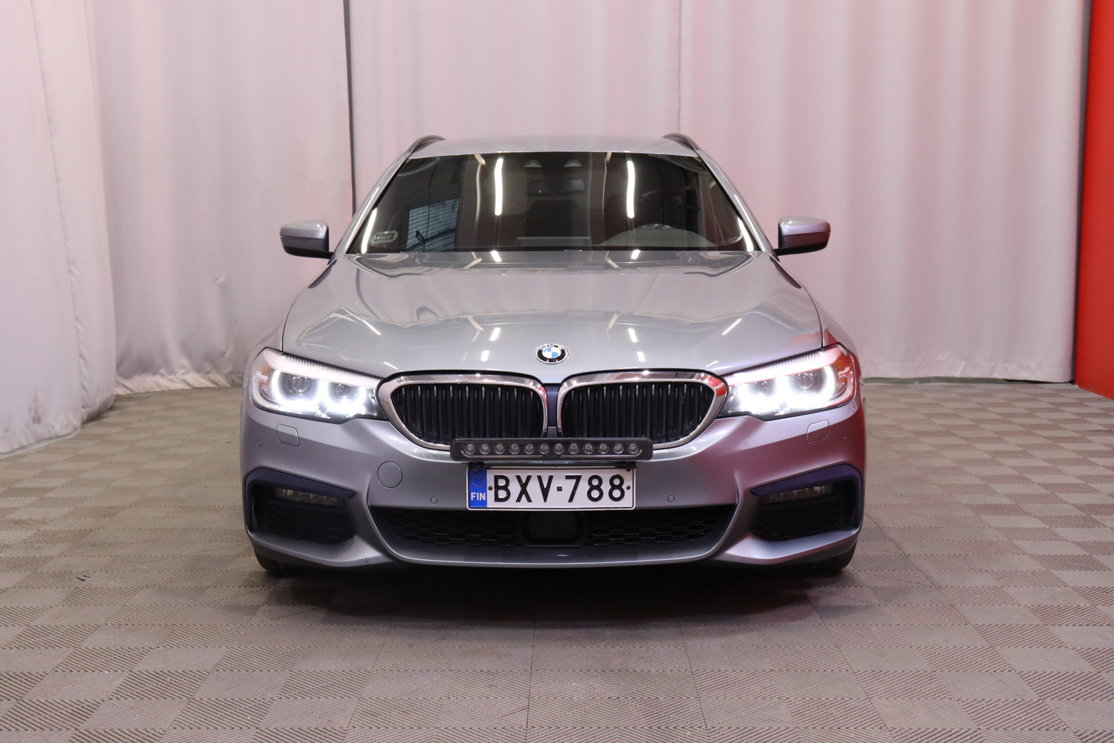 BMW 520 2019