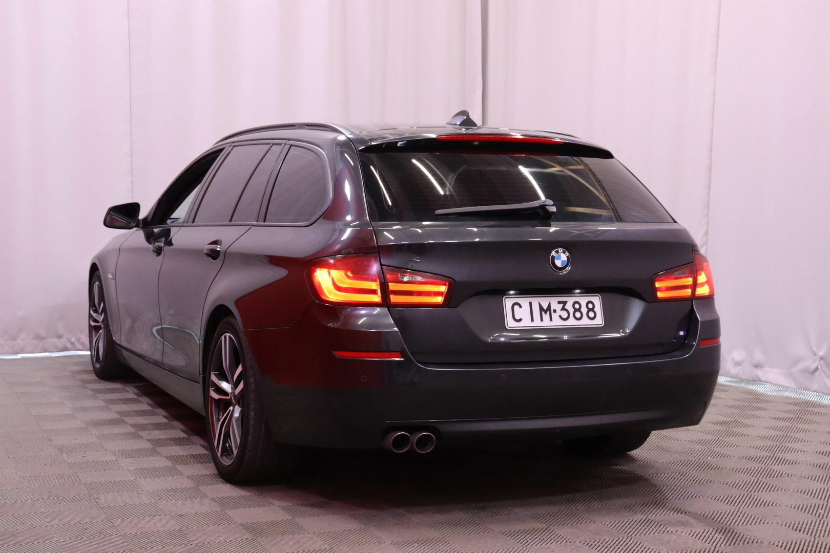 BMW 520 2012